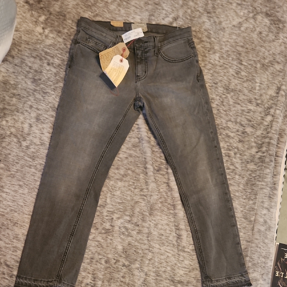 Current/Elliott Washed Gray Cropped Jeans